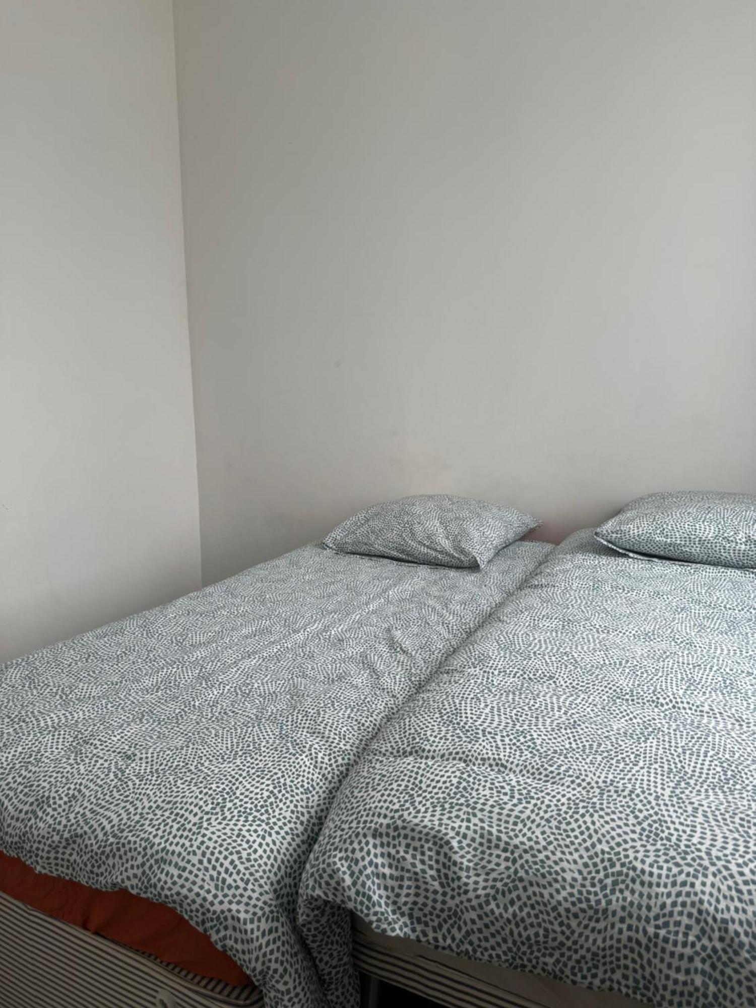 Apartamento Philomene Romilly-sur-Seine Exterior foto